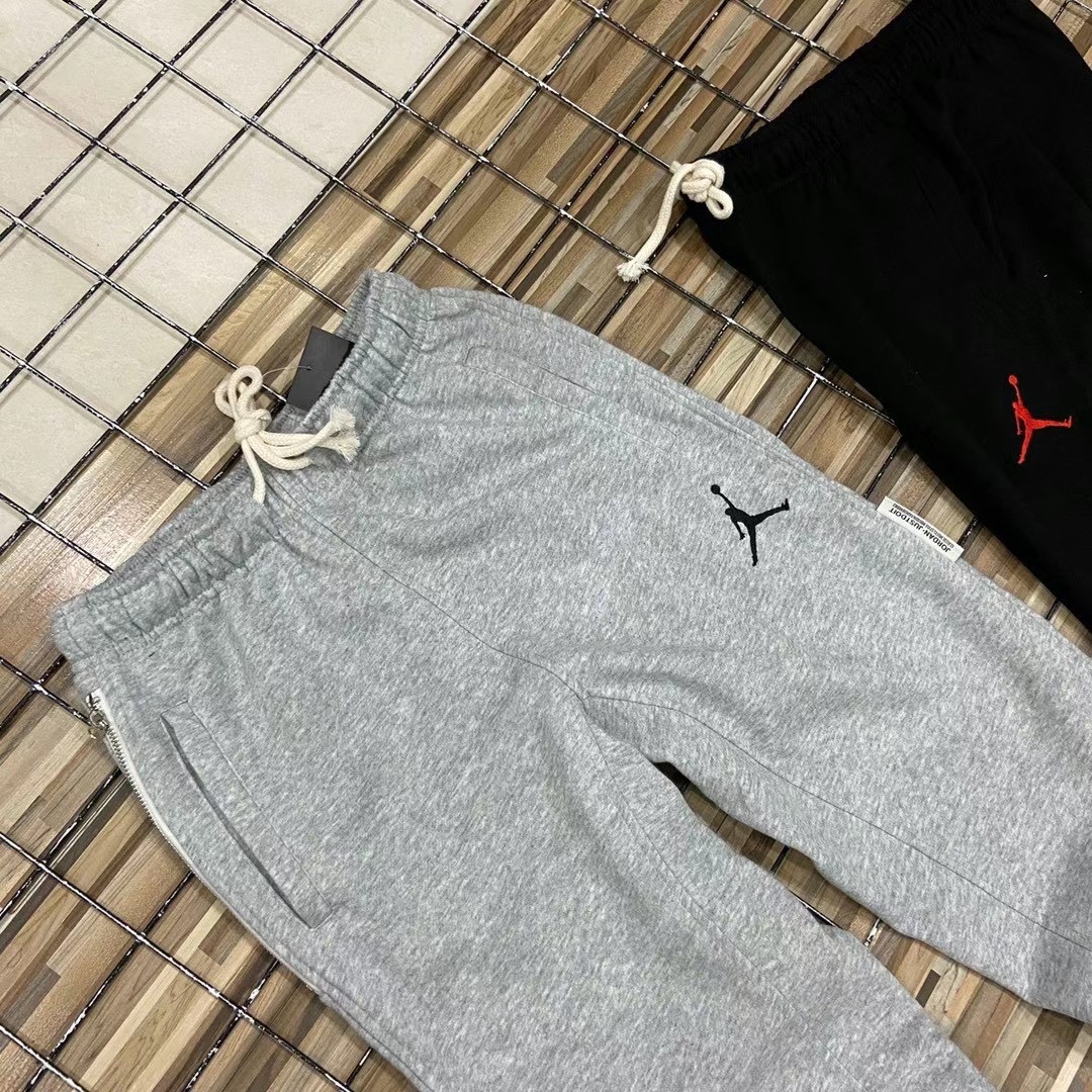 Jordanair Jordan Nike: Lightweight Unisex Corrugated Thongs in Black and Gray - 图片 3