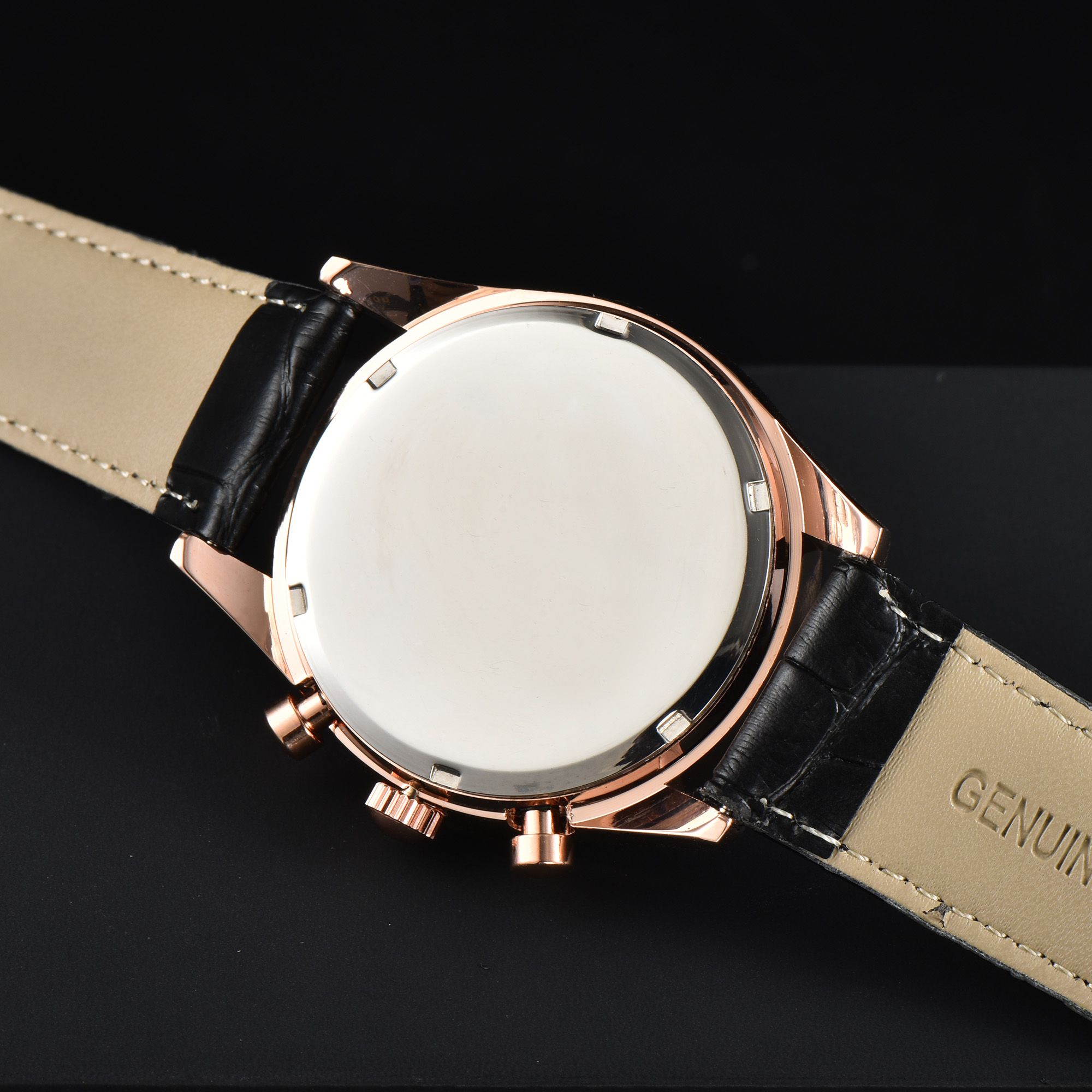 Armani Amani Multi-Purpose Three-Eye Watch with Quartz Core and Real Skin Belt - 图片 9