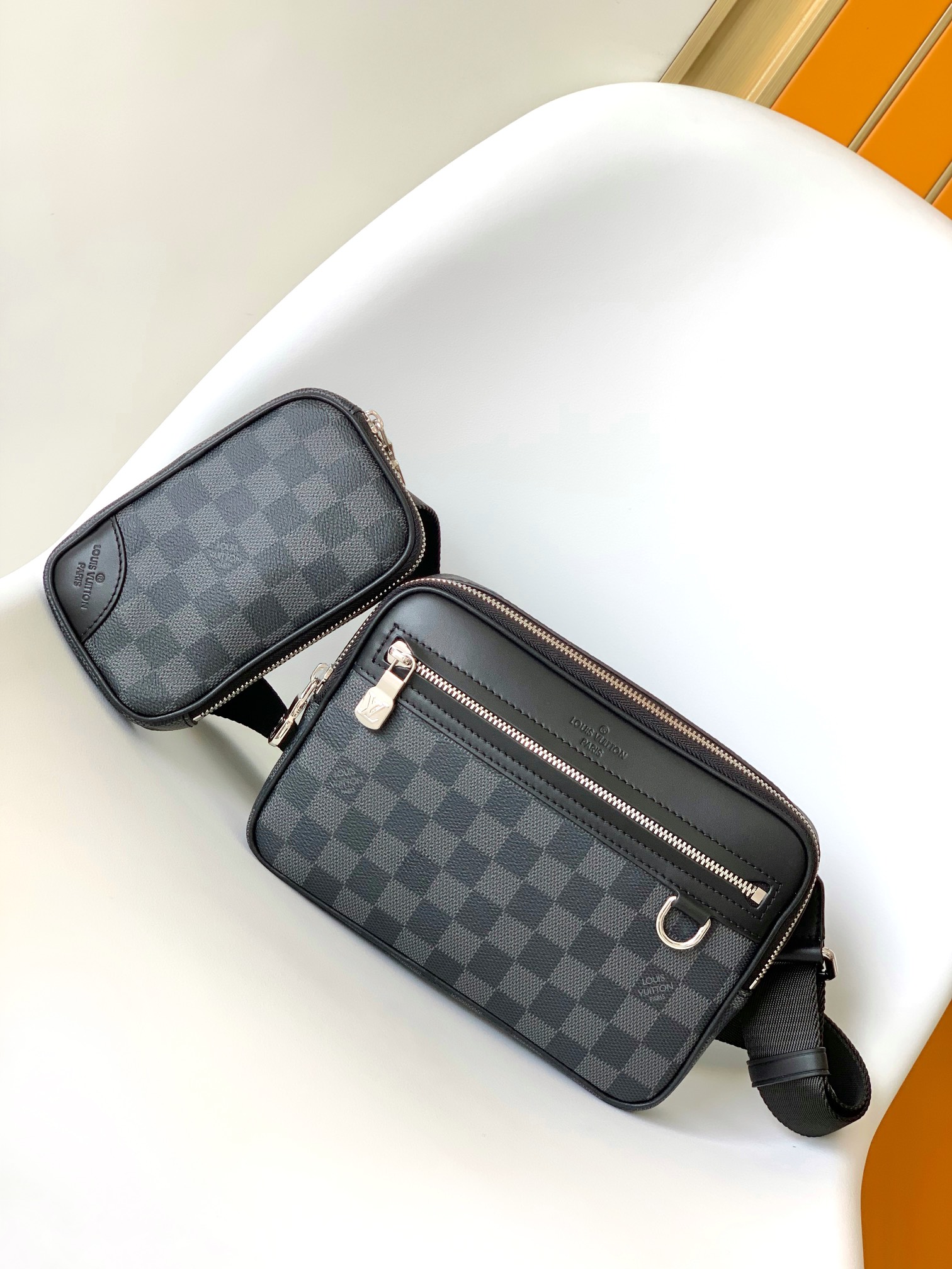 Louis Vuitton mirror quality
 Messenger Bags Damier Graphite Canvas Fabric N50018