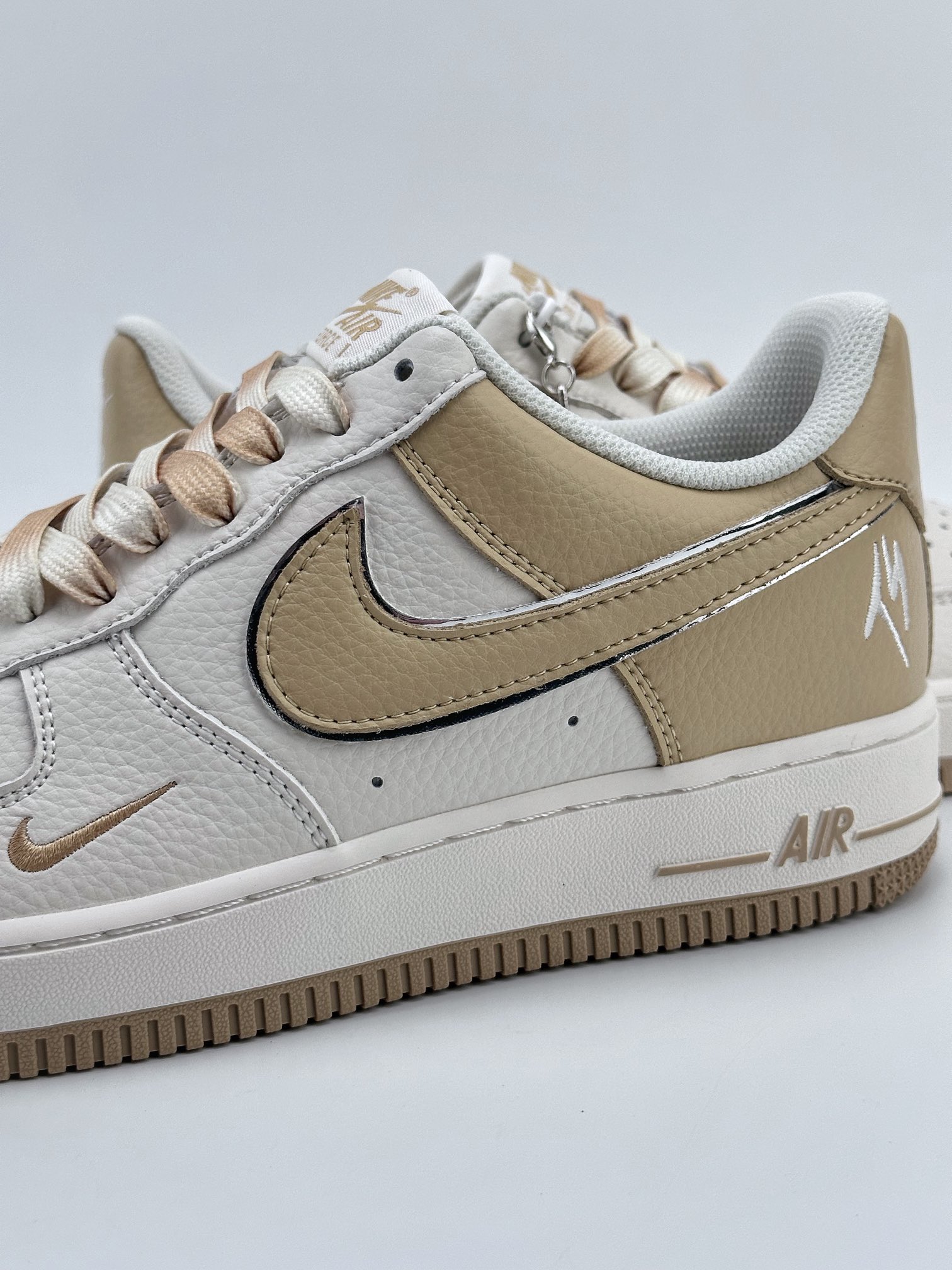 260 Nike Air Force 1 Low 07 x TS 联名白沙黄满天星 IO5636-111