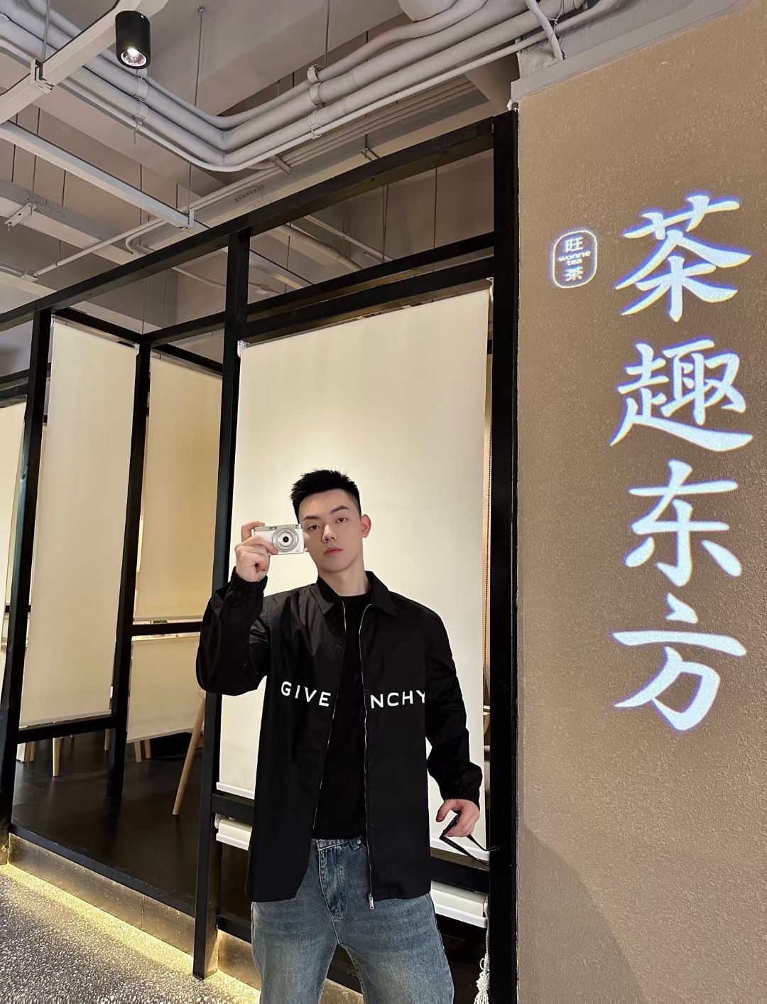 路易威登 Louis Vuitton 高定典藏名品高定成衣时装外套连衣裙衬衫T恤 #F8168A03 3