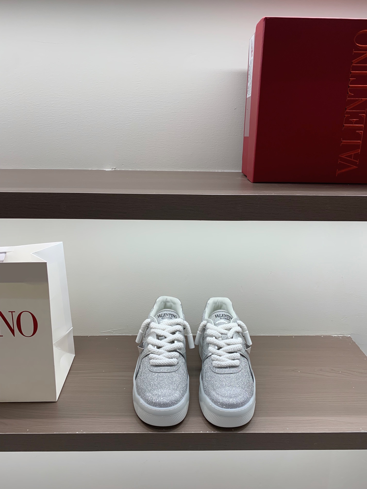 Valentino sneakers white leather studded low-top