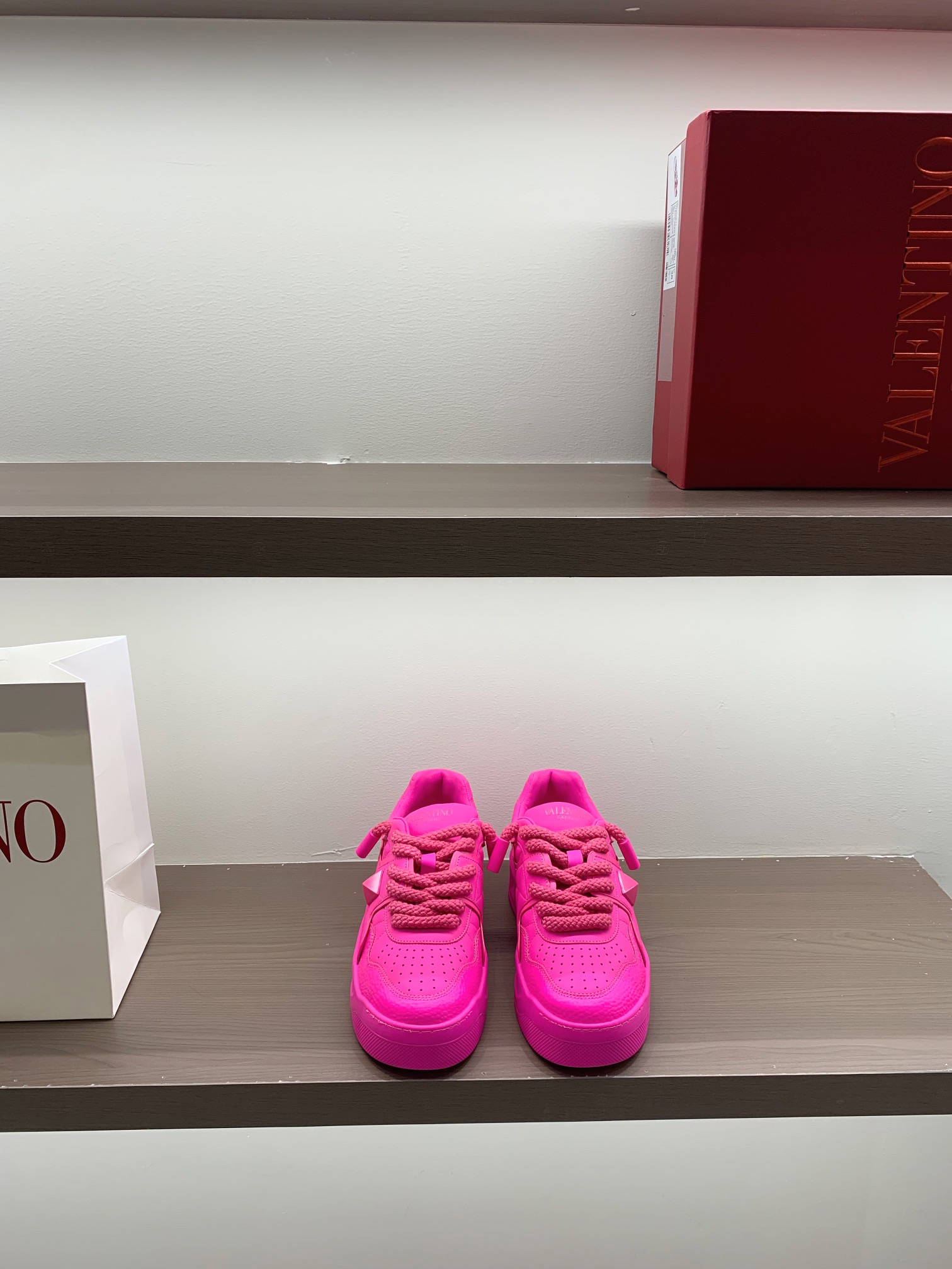 Valentino Sneakers Leather Studs Low-Top Lace-Up