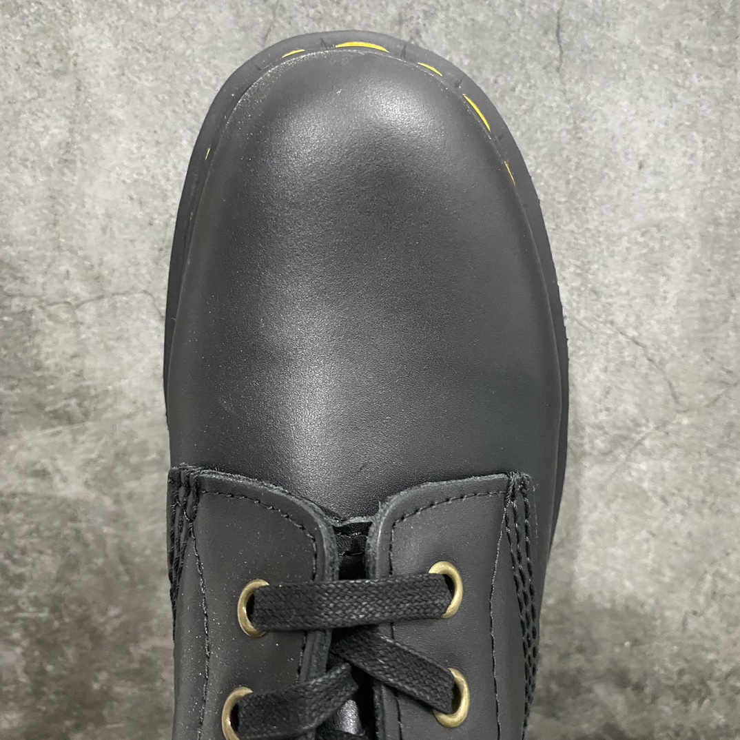 300 Dr.Martens 马汀博士 马丁靴 1460 经典款6孔系列