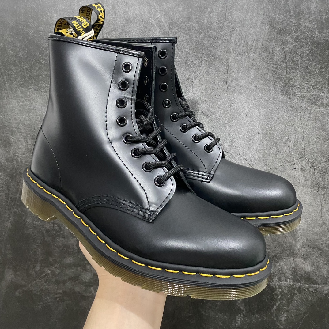 Dr.Martens Martin boots series for men and women, all sizes available now