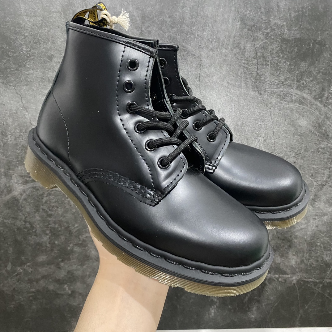 Dr.Martens Martin boots series for men and women, all sizes available now