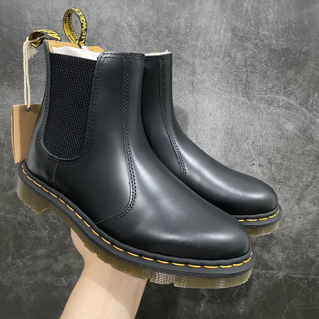 Dr.Martens Martin boots series for men and women, all sizes available now