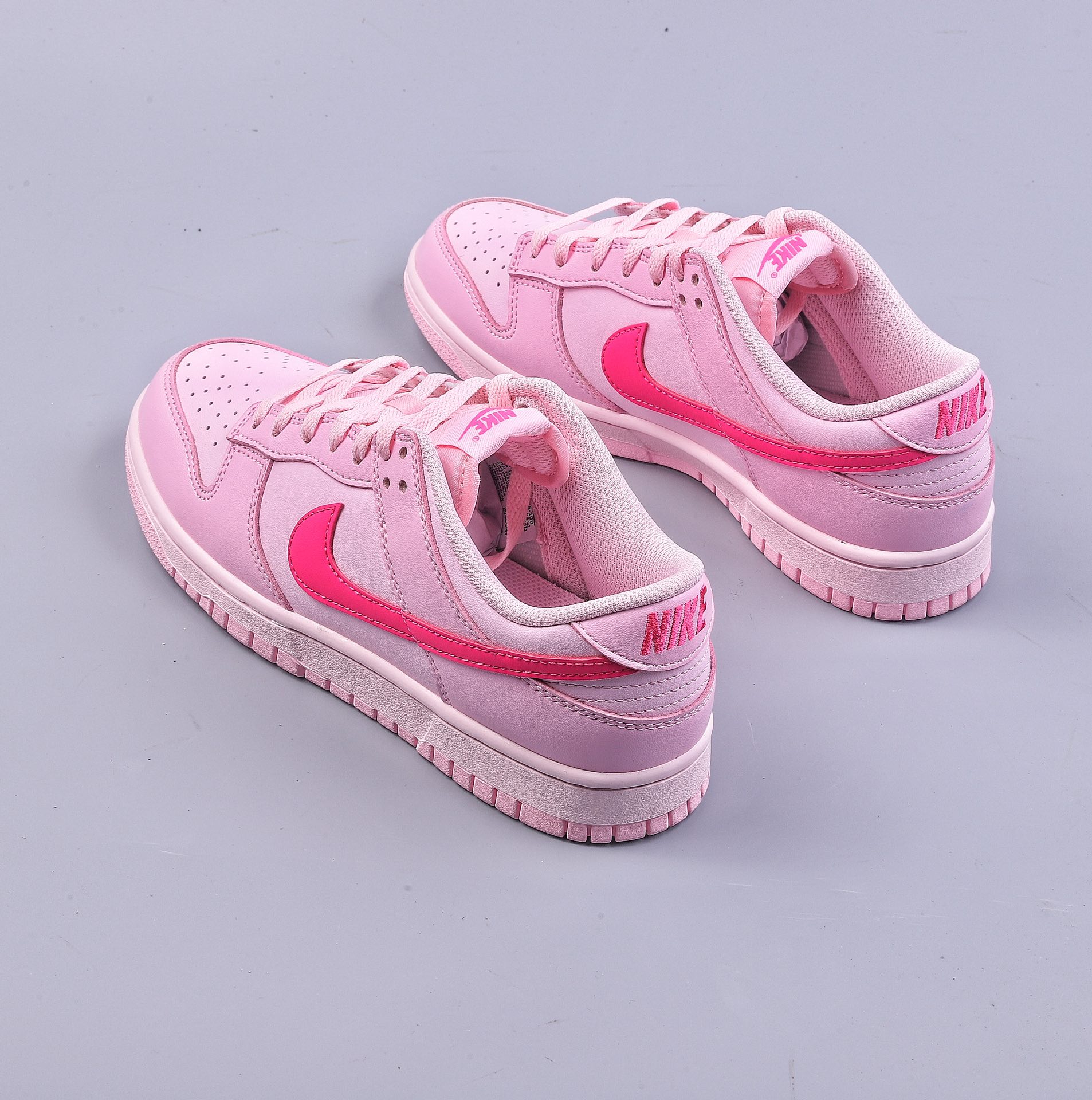 B NIKE SB Dunk Low Triple Pink 粉红 DH9756-600