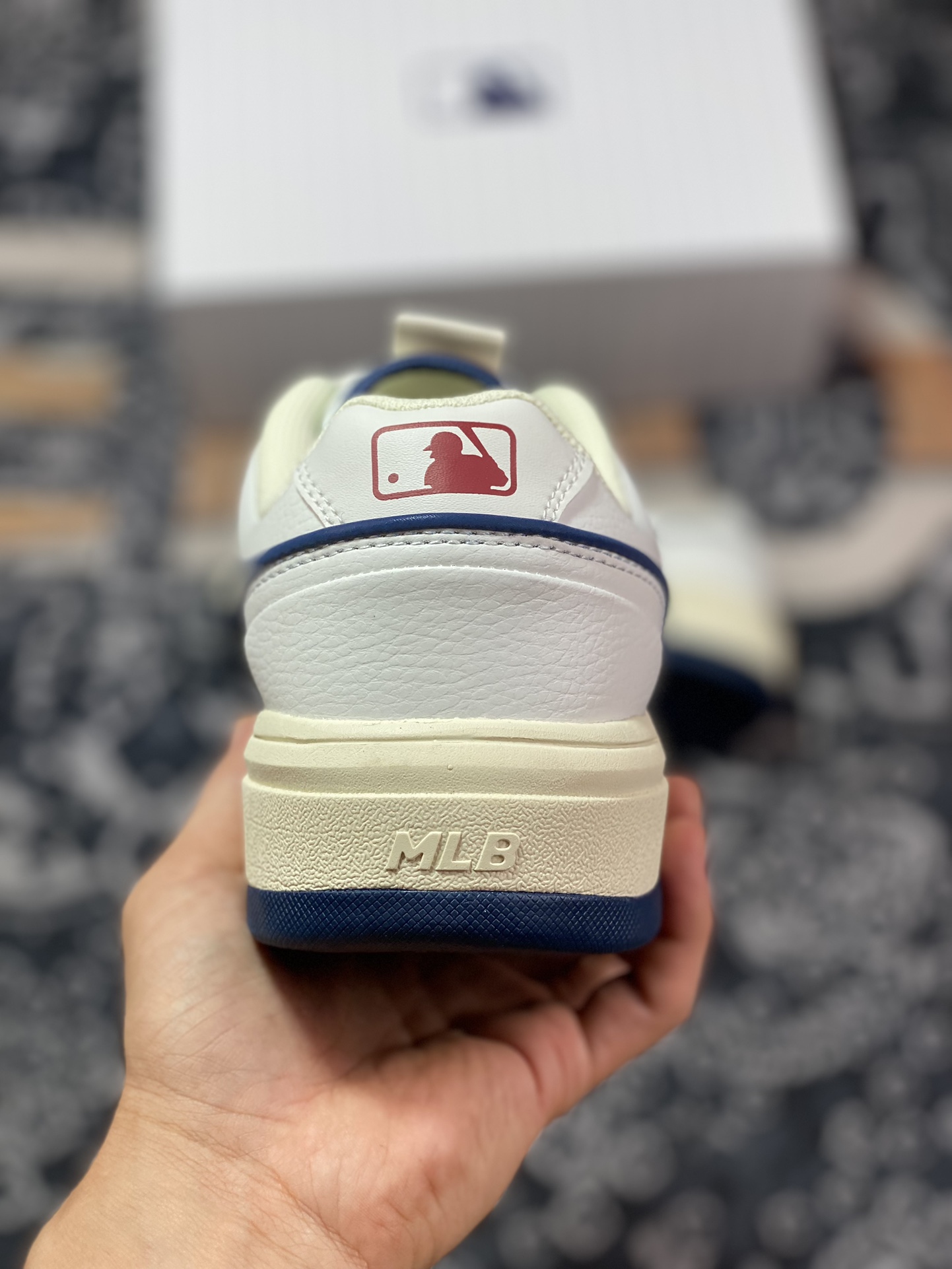 Cleveland Guardians x MLB Chunky Liner Low Senior Shoes Series Low-top Daddy Sneakers ”Leather Beige Dark Blue Red C Print” 3ASXCLB3N-GP028