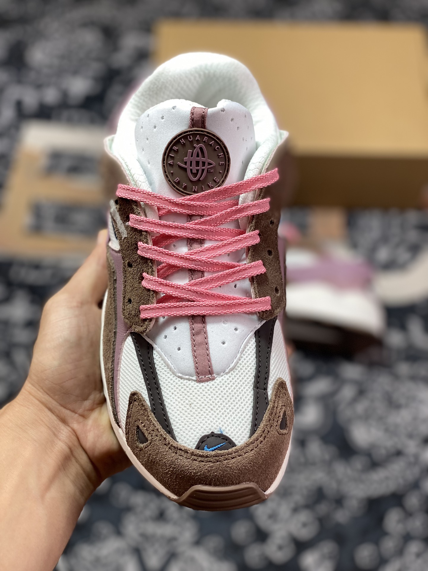 Nike Air Huarache Runner ”Brown/White/Purple Pink” Wallace Running Series Low-top Retro Casual Sports Jogging Shoes ”Dark Brown White Purple Pink” DZ3306-101