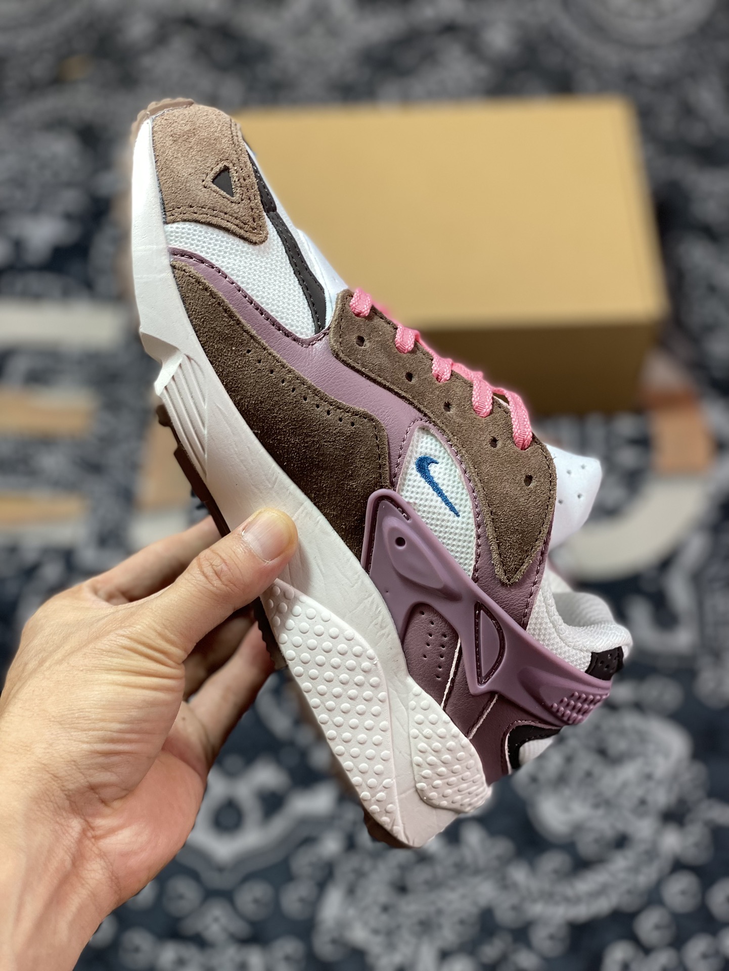 Nike Air Huarache Runner ”Brown/White/Purple Pink” Wallace Running Series Low-top Retro Casual Sports Jogging Shoes ”Dark Brown White Purple Pink” DZ3306-101