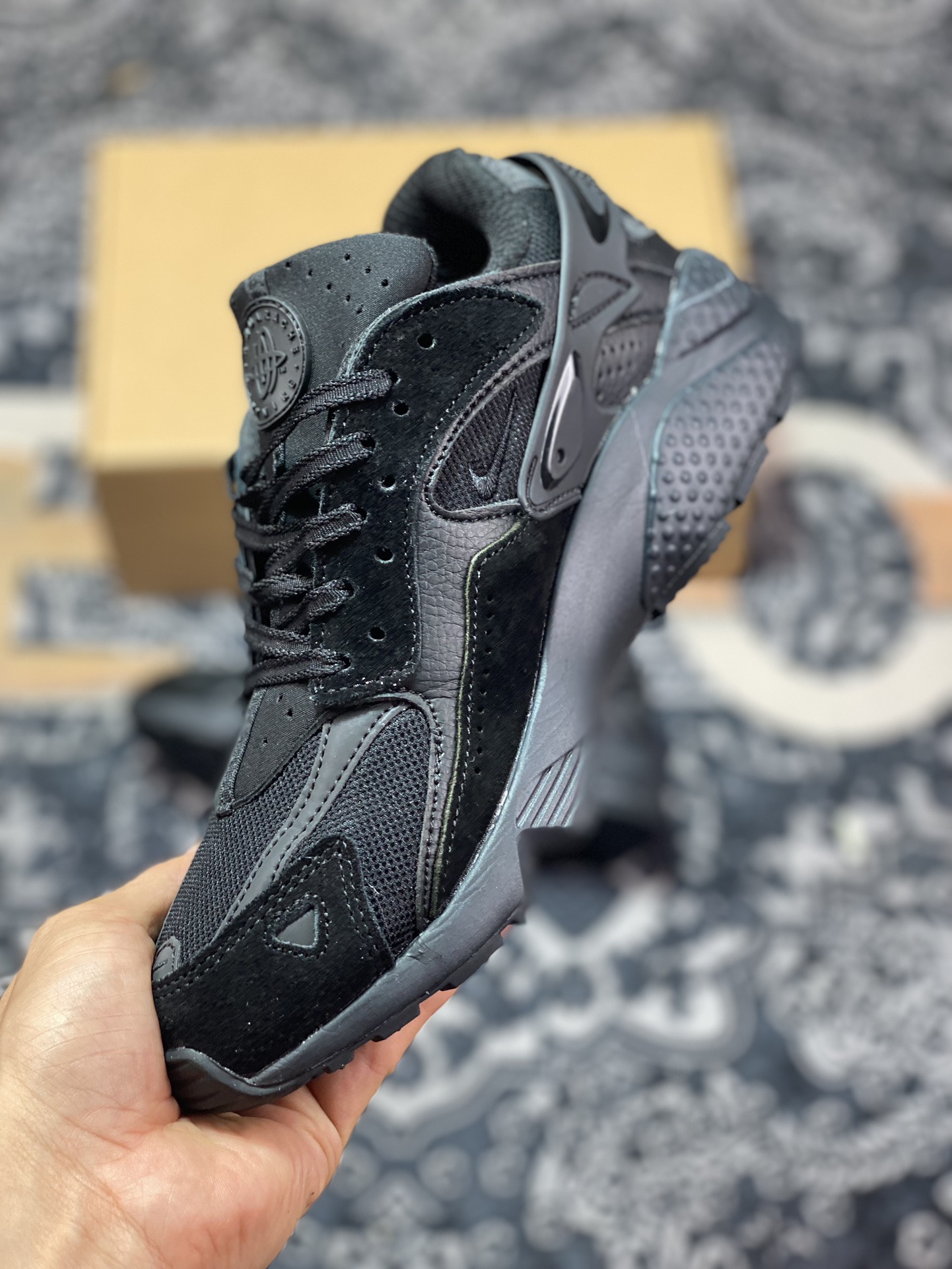 Nike Air Huarache Runner ”Triple Black” Wallace running series low-top retro casual sports jogging shoes ”All Black Warrior” DZ3306-106