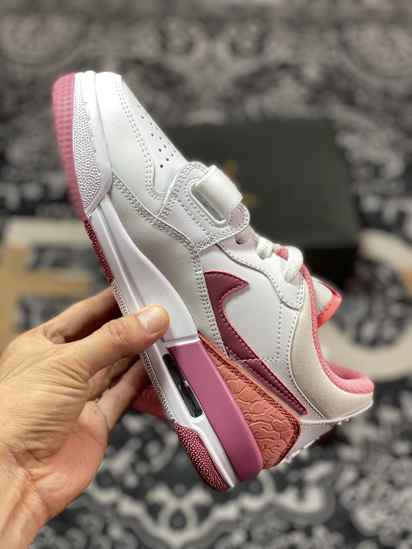 Nike Air Jordan Legacy 312 Low GS ”Desert Berry” Jordan's strongest three-in-one hybrid version low-top basketball shoes ”Leather White Jam Pink” FN3407-161