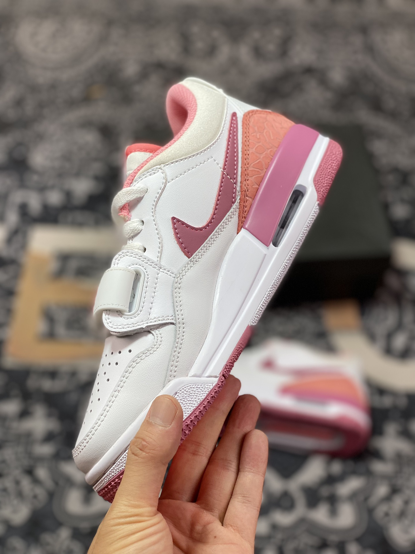 Nike Air Jordan Legacy 312 Low GS ”Desert Berry” Jordan's strongest three-in-one hybrid version low-top basketball shoes ”Leather White Jam Pink” FN3407-161