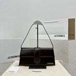 Jacquemus Crossbody & Shoulder Bags Brown Gold Patent Leather Fall/Winter Collection Underarm C168878