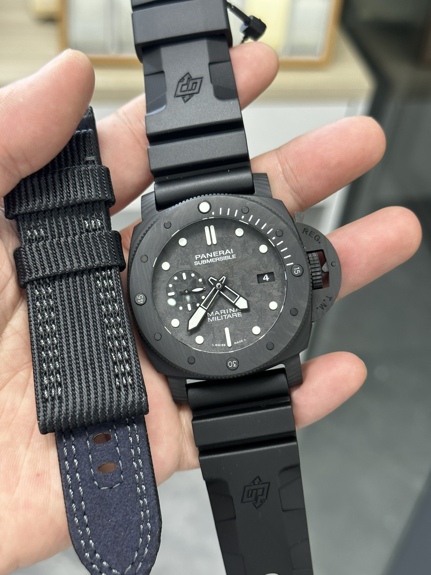 NO:144793,VS carbon fiber Panerai delivery belt 979,19860909VS碳纤维沛纳海送皮带979,,Watch