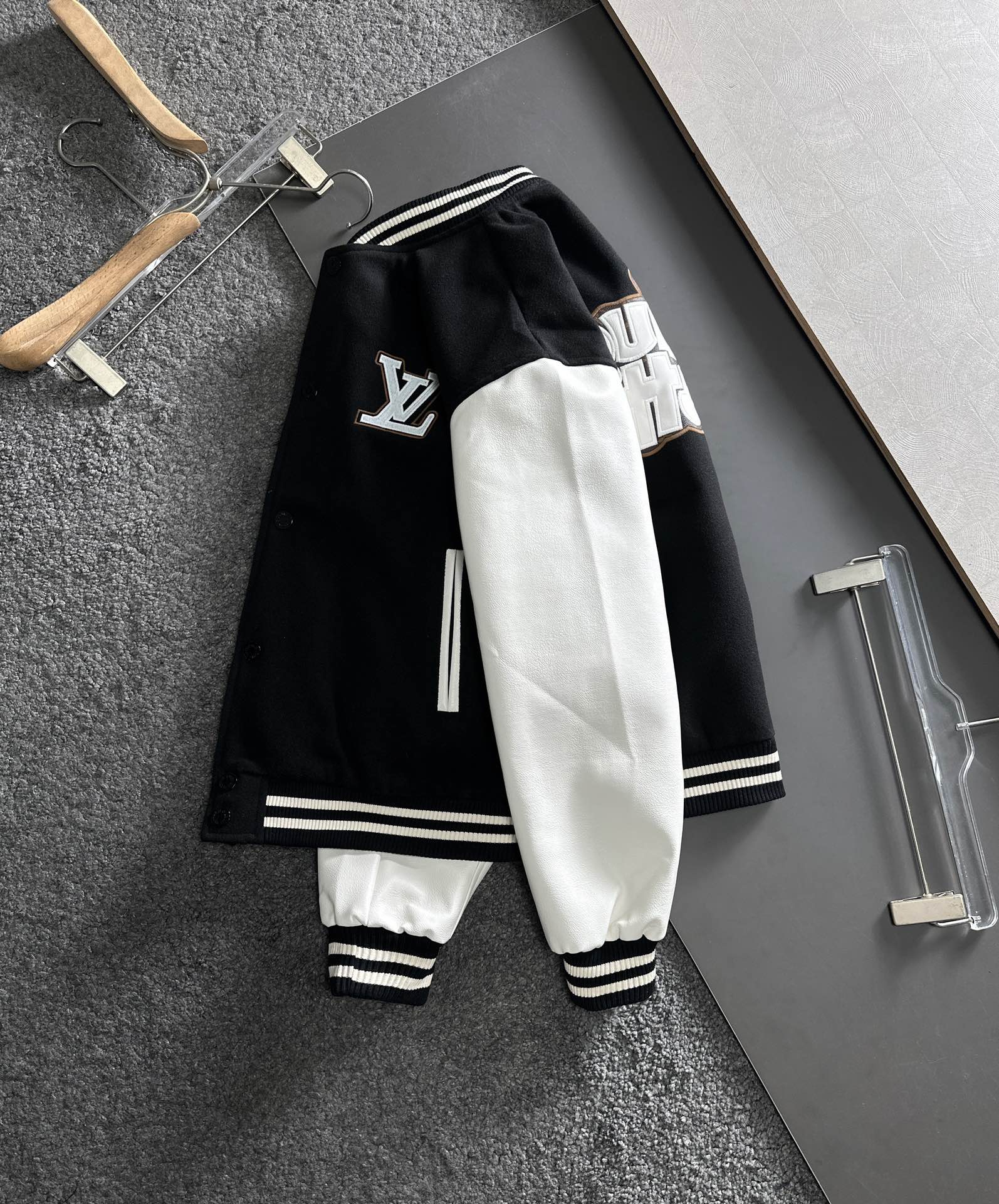 香奈儿 Chanel 高级成衣风衣外套及大衣服饰 #B2244D64 7