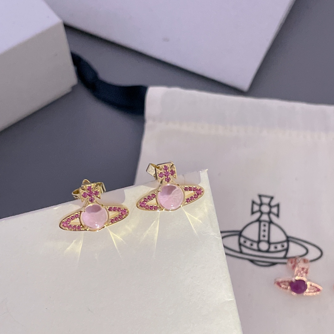 Vivienne Westwood Saturn Bead Set: Colorful, Glamorous, Heart-Warming Recommendation - 图片 6