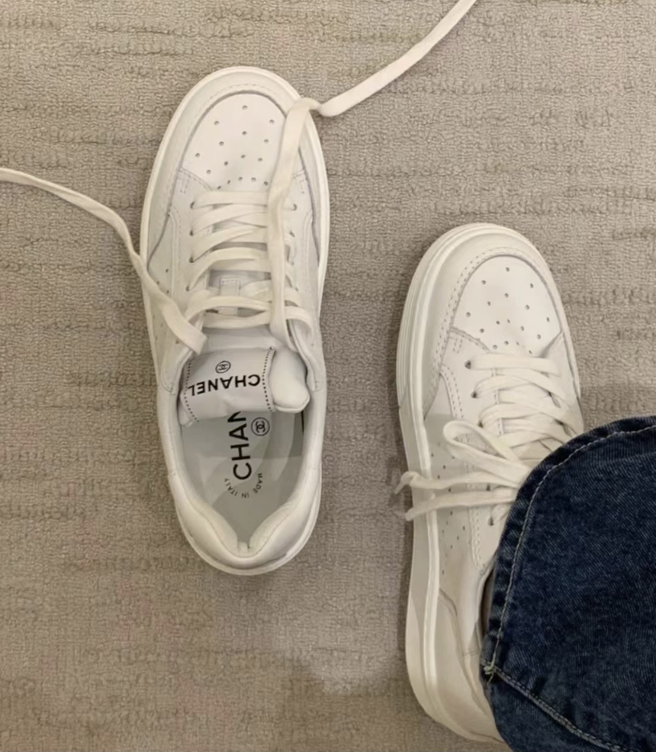 CHANEL Chanel Xiaoxiang zapatos blancos informales y modernos para mujer. Son fáciles de usar y versátiles durante todo…