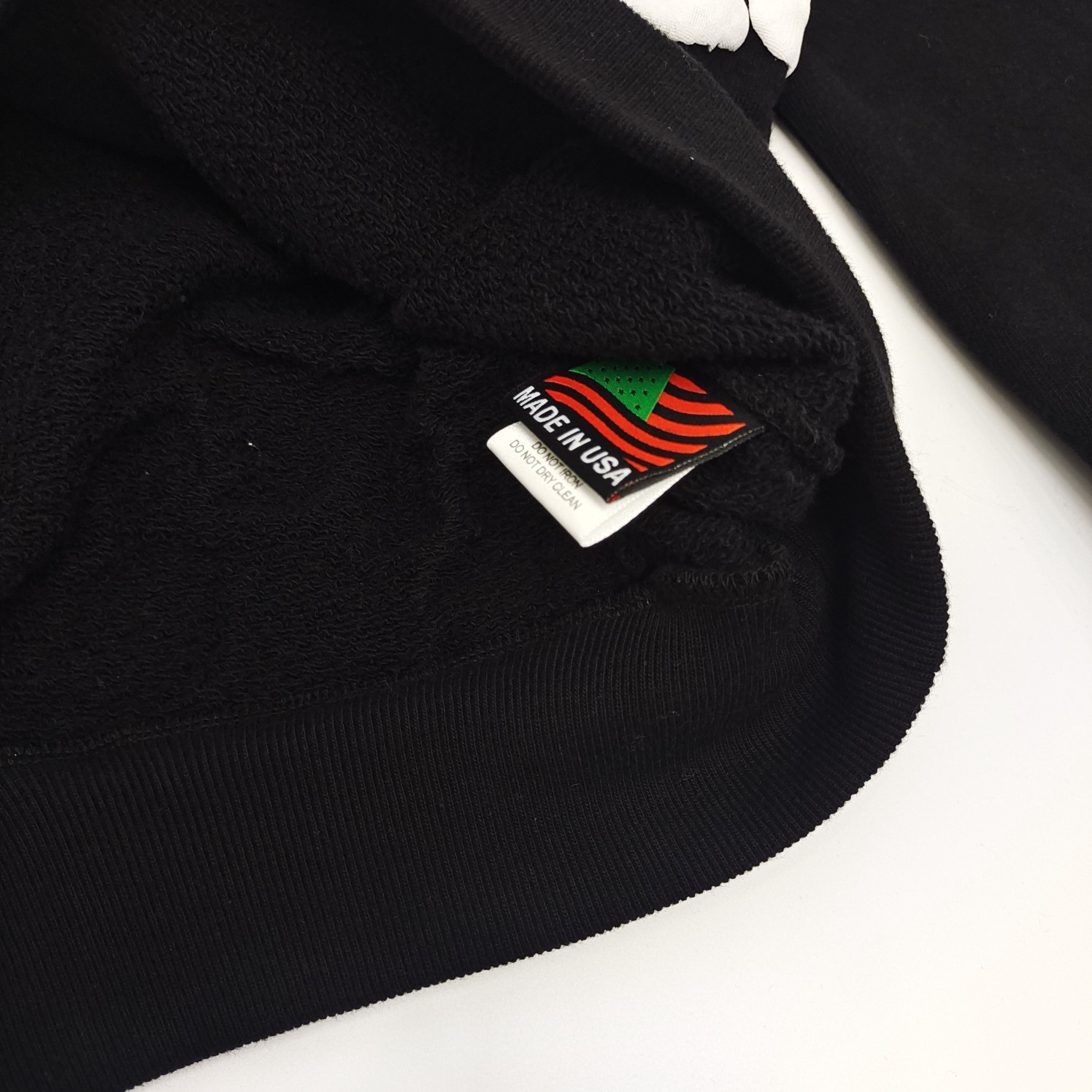 Il denim strappa la versione top dei vestiti, non il mercato di massa — photo 3