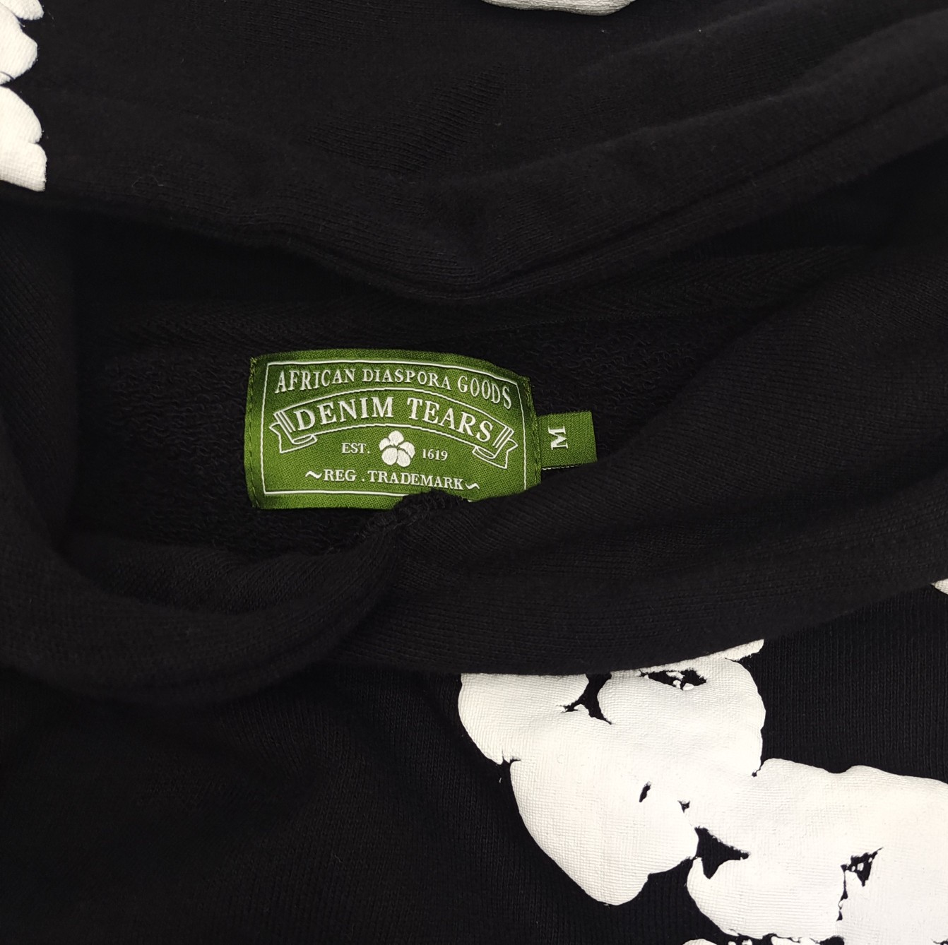 Il denim strappa la versione top dei vestiti, non il mercato di massa — photo 4