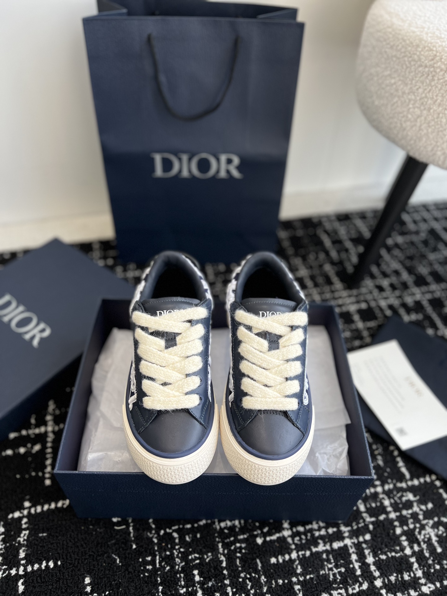 Dior AAAAA+
 Skateboard Shoes Sneakers Casual Shoes White Printing Horsehair Rubber Weave Oblique Casual