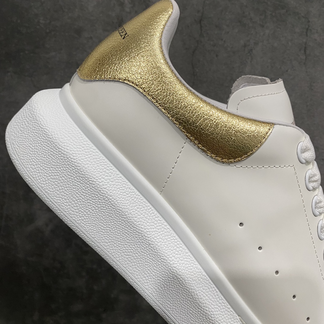 Alexander McQueen/Alexander McQueen platform shoes thick sole heightening white shoes gold tail