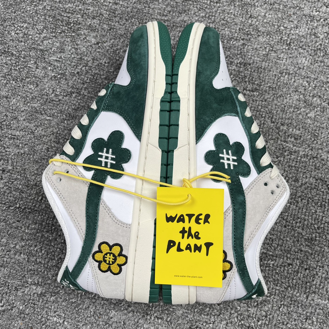 Dunk wate the plant small flower fashion white green