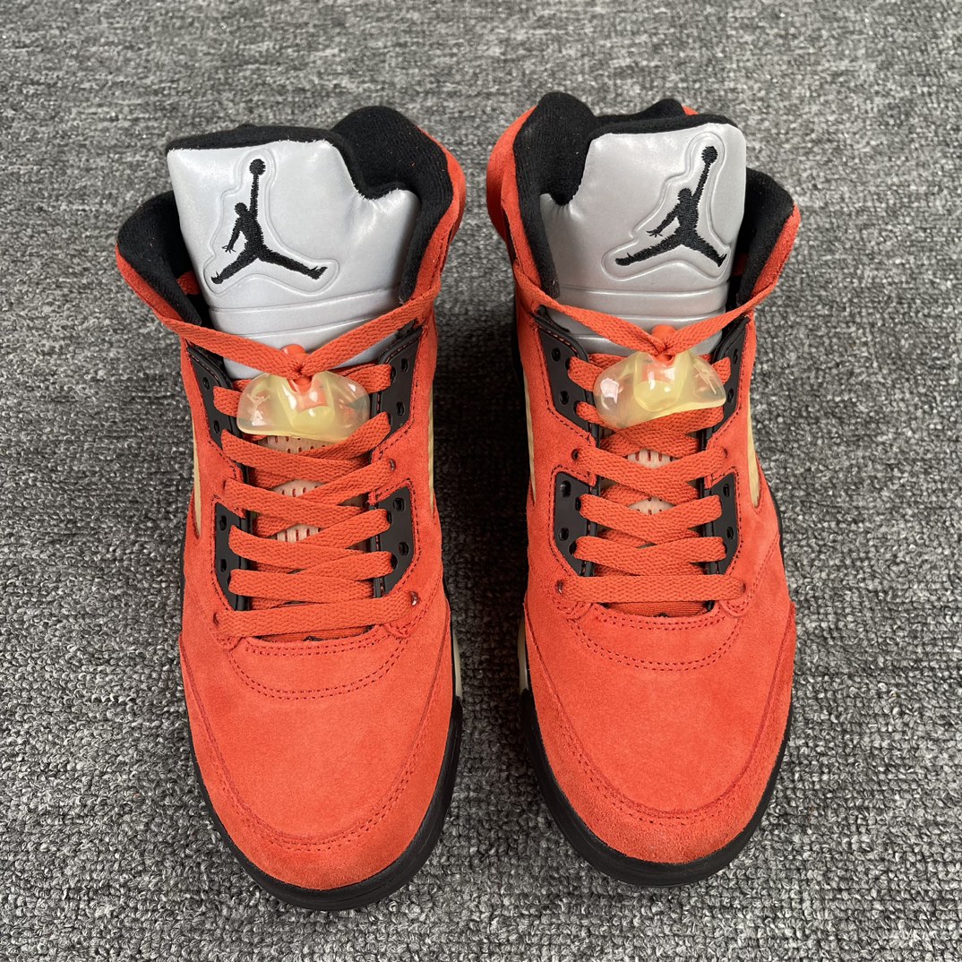 双十一狂欢福利第七波外贸Z版AirJordan5公牛配色之前市场3-4百的货都是一比一工厂开发做的货全部