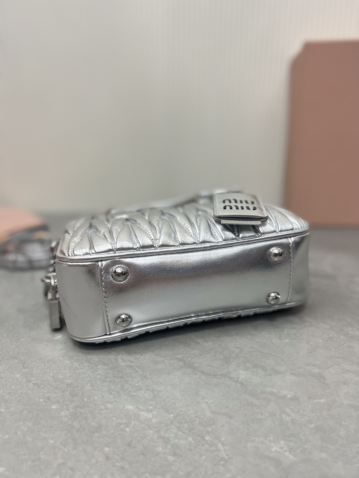 Fendi 配 包装