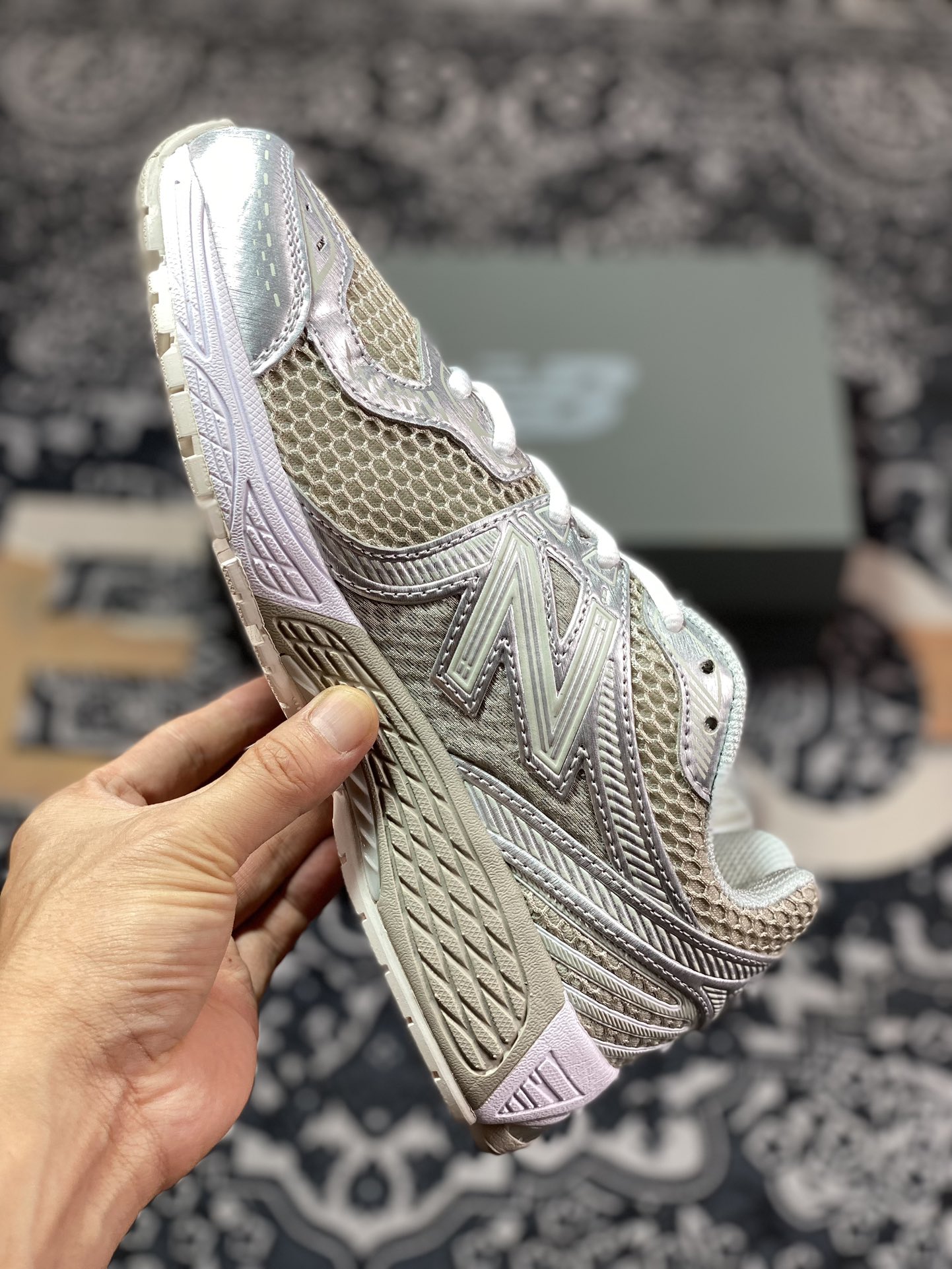 NBNew Balance 860V2 series low-top classic retro dad style casual sports jogging shoes ”joint gray, silver, white and yellow label” ML860DE2