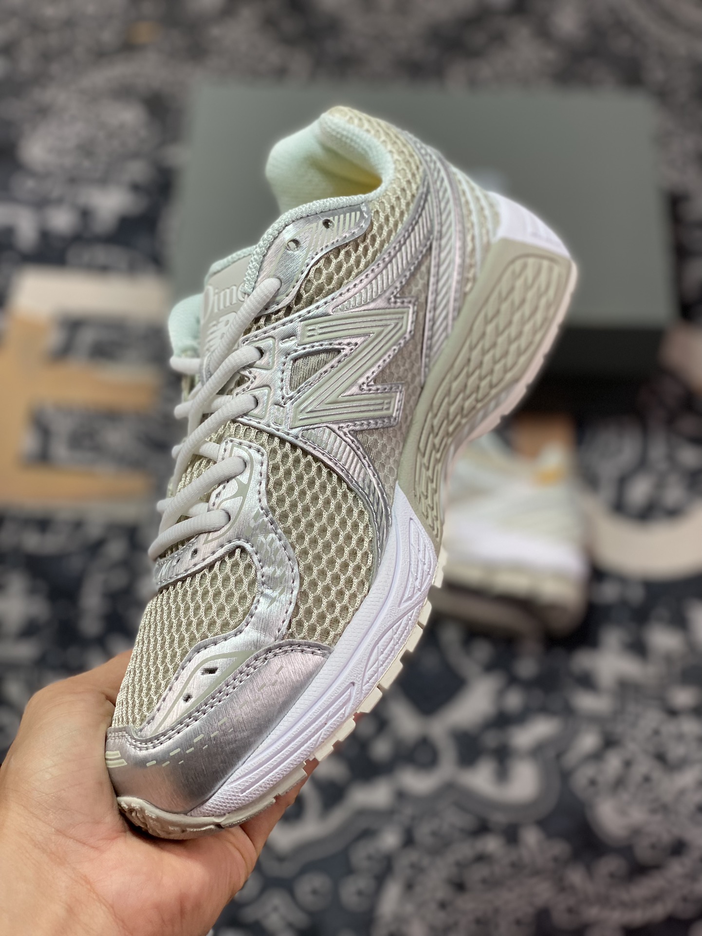 NBNew Balance 860V2 series low-top classic retro dad style casual sports jogging shoes ”joint gray, silver, white and yellow label” ML860DE2