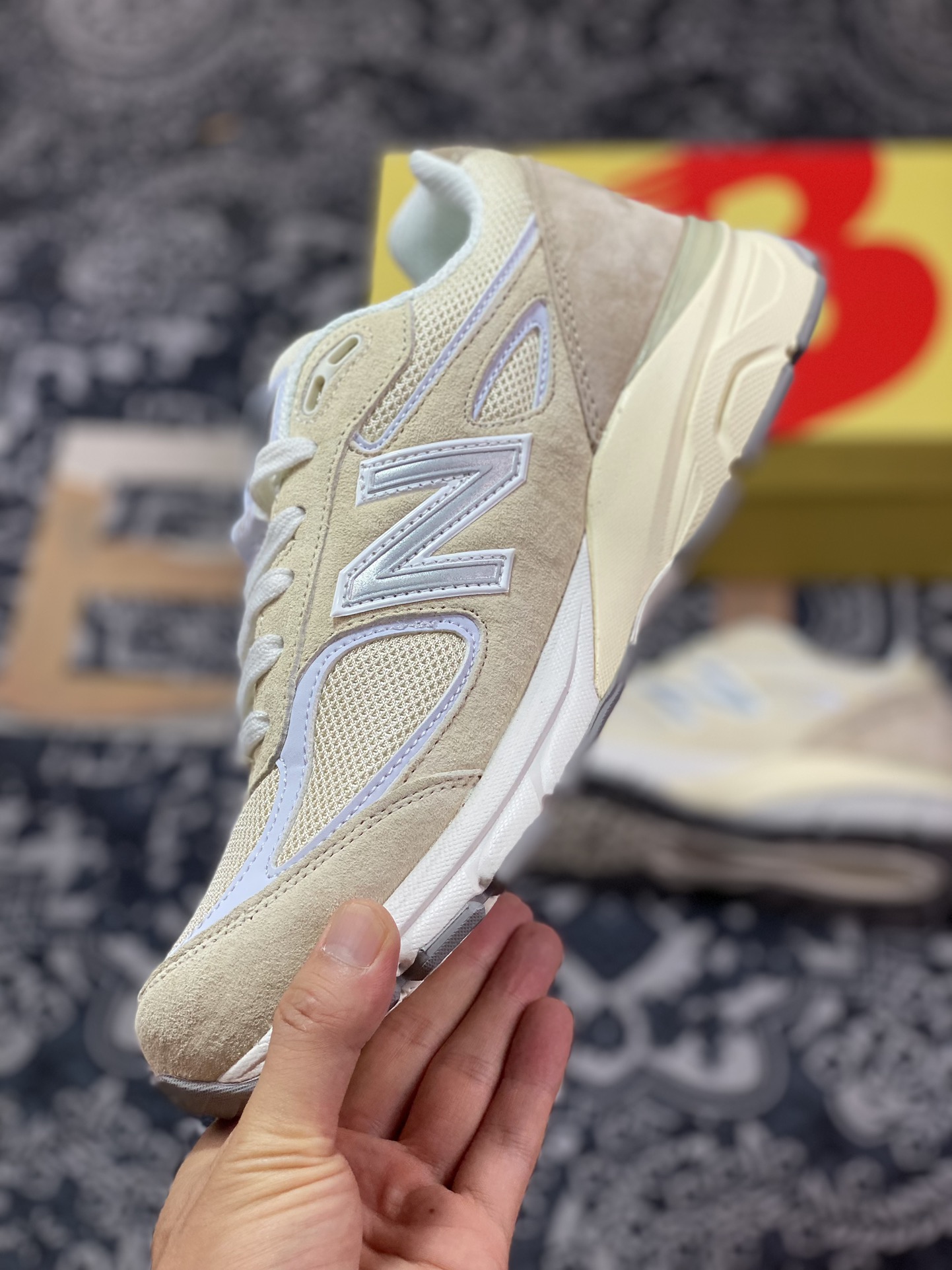 New Balance in USA M990V4 ”Grey Day” series American-made classic retro casual sports all-match dad running shoes ”cream yellow white khaki” U990TE4