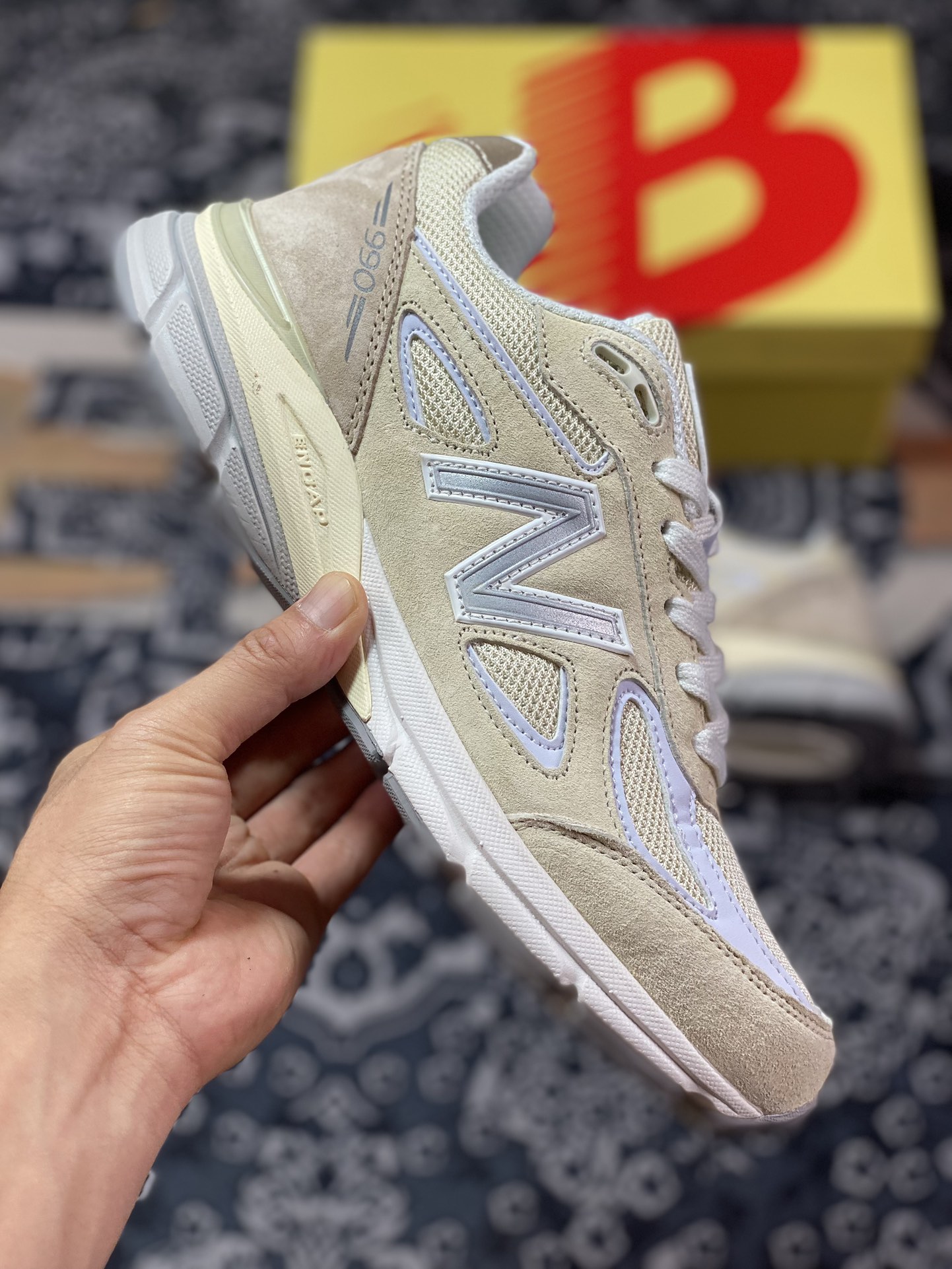 New Balance in USA M990V4 ”Grey Day” series American-made classic retro casual sports all-match dad running shoes ”cream yellow white khaki” U990TE4