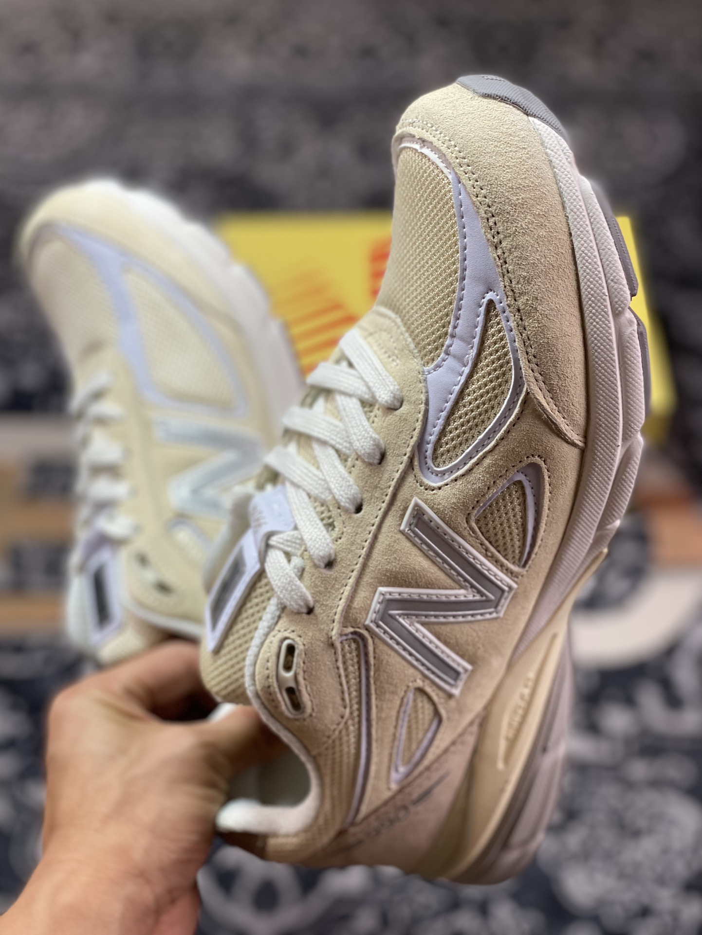 New Balance in USA M990V4 ”Grey Day” series American-made classic retro casual sports all-match dad running shoes ”cream yellow white khaki” U990TE4