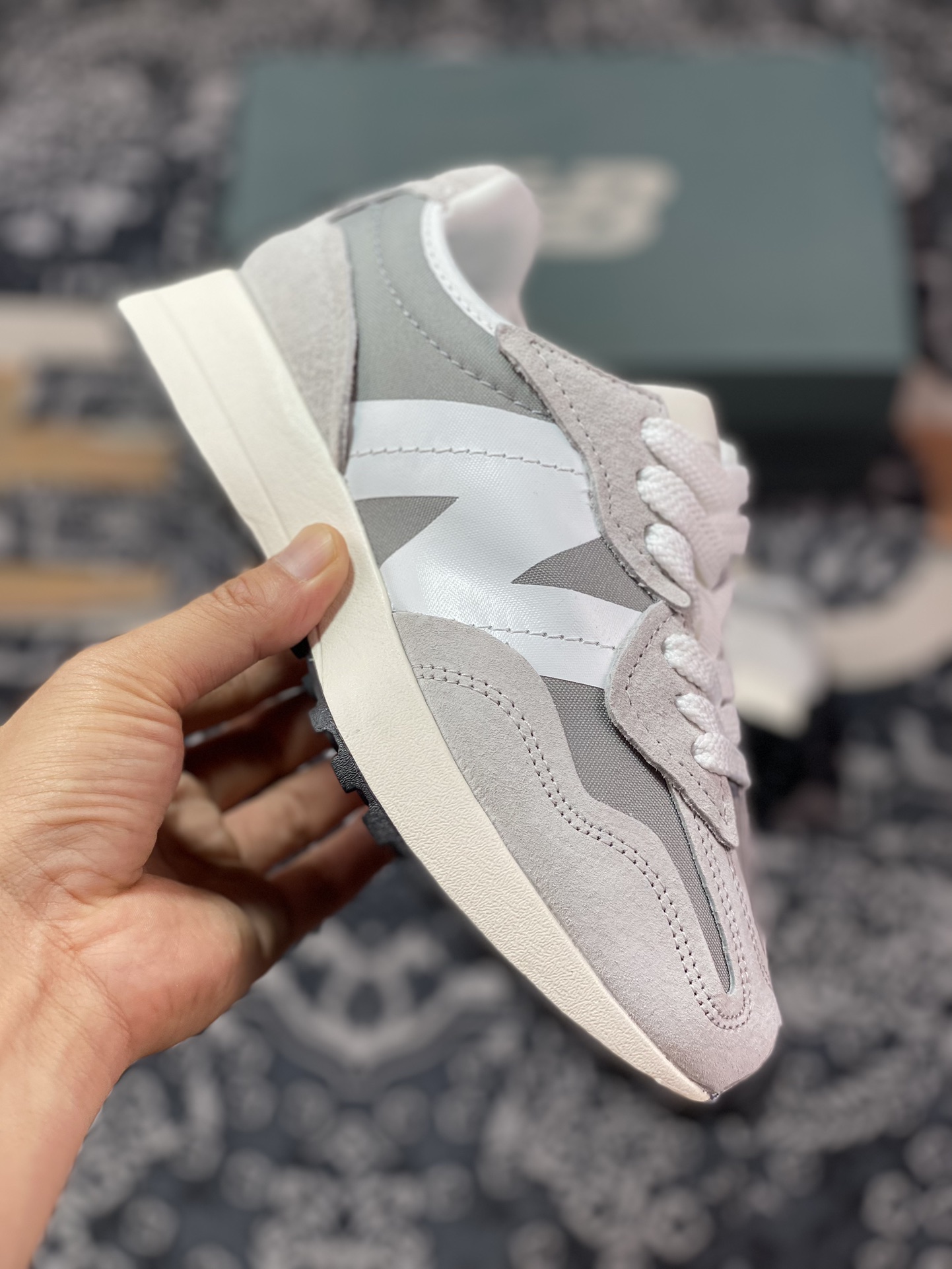 New Balance MS327 series low-top retro casual sports jogging shoes ”Deconstruction of light gray and white stitching” U327WED