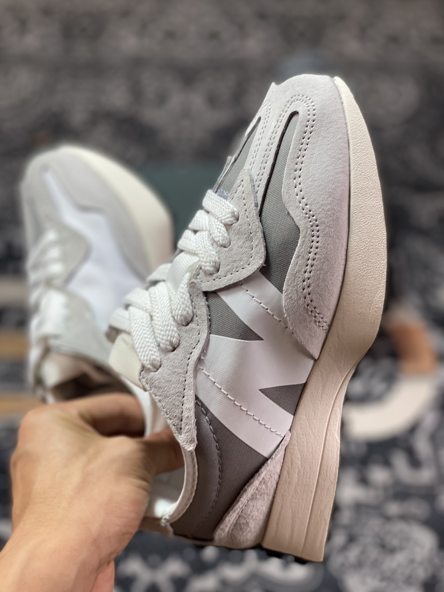 New Balance MS327 series low-top retro casual sports jogging shoes ”Deconstruction of light gray and white stitching” U327WED