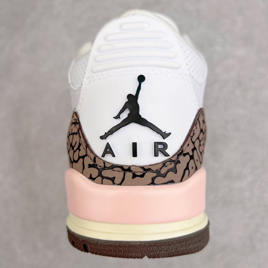 图片[8]-＃PB福利特价 Air Jordan AJ3 Retro 市场中端王者 全套原纸板楦头开发 原厂大底磨具加持立体防滑纹理 原装可视Air Sole气垫 原汁原味最完美的三代版型 唯一正确鞋头趴度弧度高度鞋身腰线 此版本只针对中端市场 皮料材质有所更替 其他数据细节工艺流程均保持一致 绝不口嗨 细节品控鞋型随意秒杀市面3XX 4XX 原厂TPU后跟饰片 正确内里反口里网布 皮料菱角分明不变形无多余毛边 正确手工大底描漆拉丝 市场唯一原厂鞋扣模具 原厂织唛标 原厂飞人电绣工艺 尾指中部跳三针 独家绑鞋带手法 印刷中底布 四线拉帮 米色美纹纸贴合固定 进口港宝加持 后跟自然饱满 全鞋荧光划线卡点 追求极致完美 每一双都是工艺品 多重QC质检 超越公司货的品控标准 实实在在的免检产品 尺码：40 40.5 41 42 42.5 43 44 44.5 45 45.5 46 47.5-选品中心