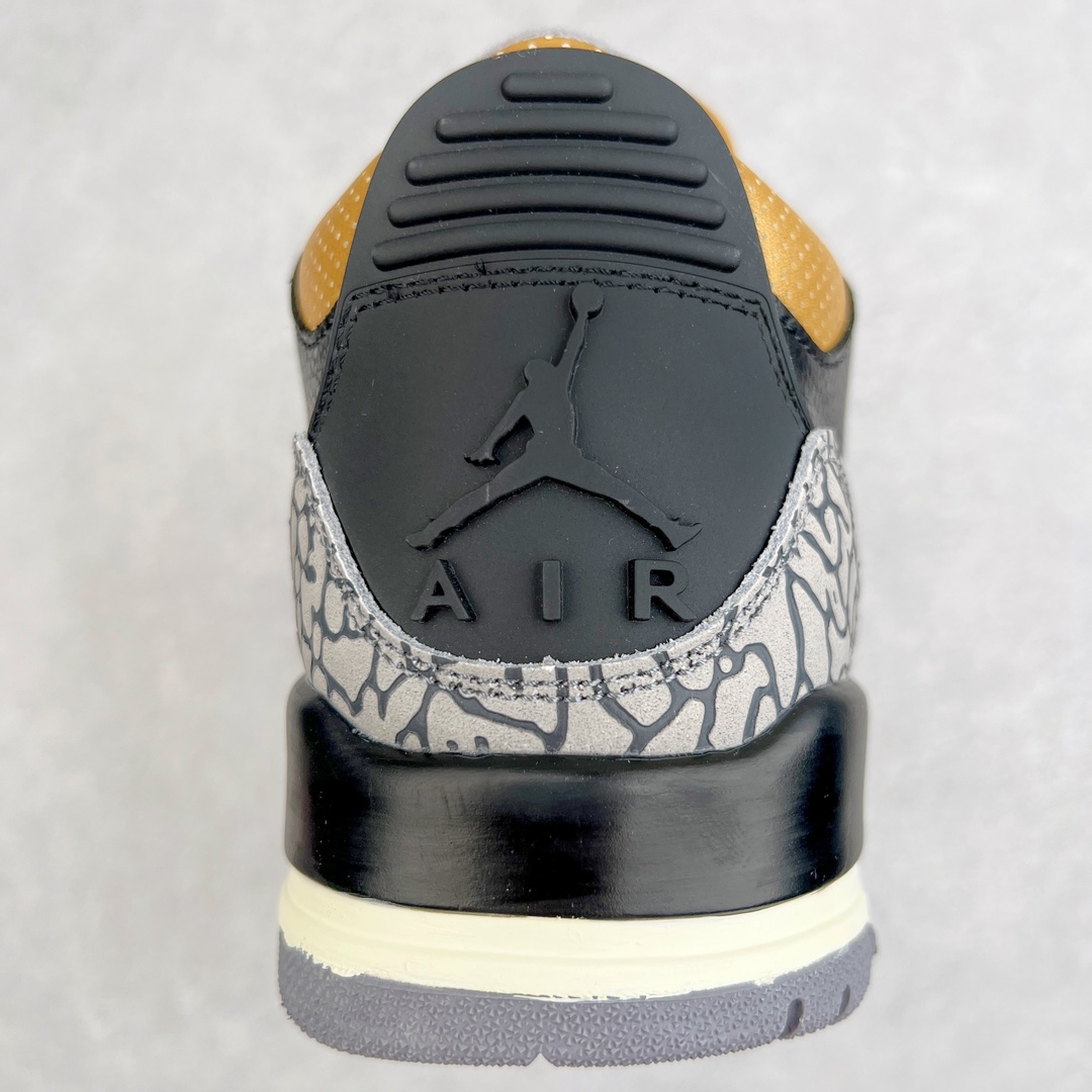 图片[8]-💰130 ＃PB版 福利特价‼Air Jordan AJ3 Retro 黑金 CK9246-067 市场中端王者 全套原纸板楦头开发 原厂大底磨具加持立体防滑纹理 原装可视Air Sole气垫 原汁原味最完美的三代版型 唯一正确鞋头趴度弧度高度鞋身腰线 此版本只针对中端市场 皮料材质有所更替 其他数据细节工艺流程均保持一致 绝不口嗨 细节品控鞋型随意秒杀市面3XX 4XX 原厂TPU后跟饰片 正确内里反口里网布 皮料菱角分明不变形无多余毛边 正确手工大底描漆拉丝 市场唯一原厂鞋扣模具 原厂织唛标 原厂飞人电绣工艺 尾指中部跳三针 独家绑鞋带手法 印刷中底布 四线拉帮 米色美纹纸贴合固定 进口港宝加持 后跟自然饱满 全鞋荧光划线卡点 追求极致完美 每一双都是工艺品 多重QC质检 超越公司货的品控标准 实实在在的免检产品 尺码：40 40.5 41 42 42.5 43 44 44.5 45 45.5 46 47.5 编码：by2936000-运动鞋