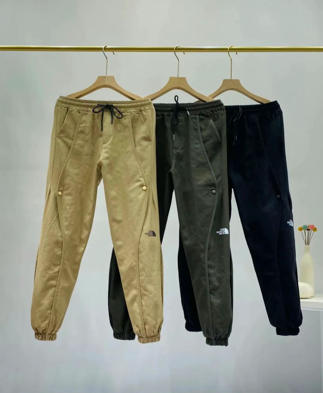 The North Face Clothing Pants & Trousers ArmyGreen Black Green Khaki Splicing Cotton Fall/Winter Collection Casual