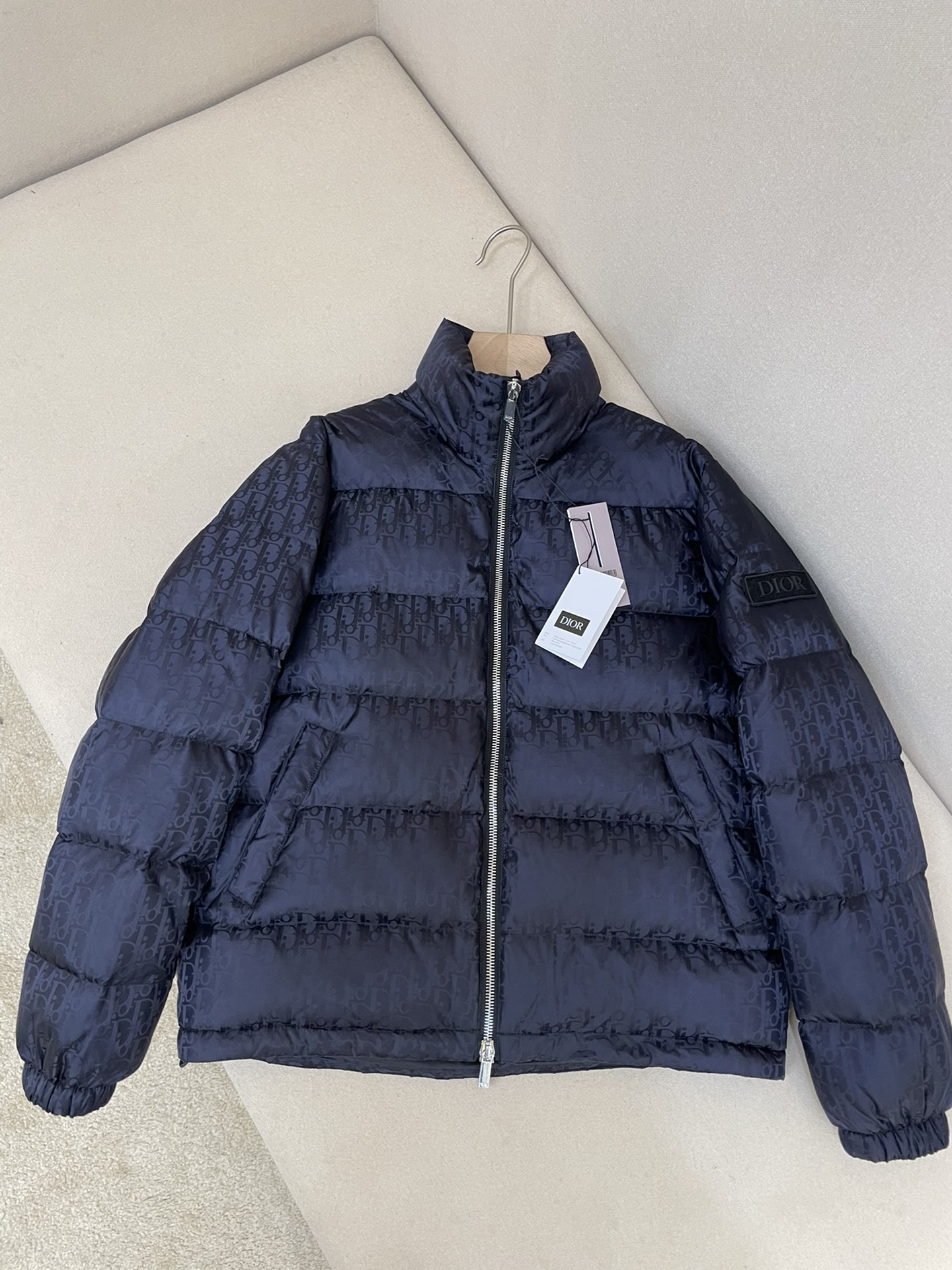 NO:571834,Mainly recommend down details, down jacket, alexander wang19860909主推羽绒 细节,,down jacket,alexander wang,Men's clothing