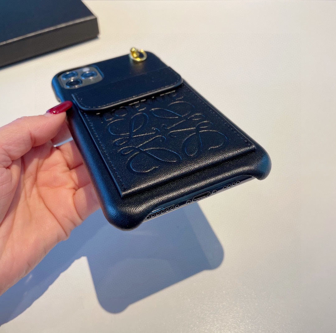 Loewe罗意威新款卡包手机壳插卡配斜挎挂绳高端品质！型号为了不出现报错型号请打开本机查看手机设置显示的