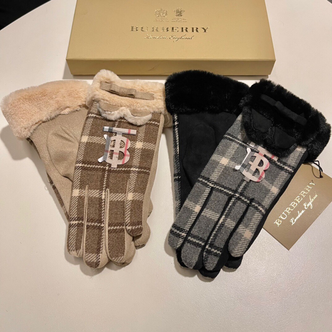 配包装巴宝莉BURBERRY专柜新品羊毛触屏手套时尚手套秋冬保暖加绒内里经典格子上手超舒适柔软百搭均码