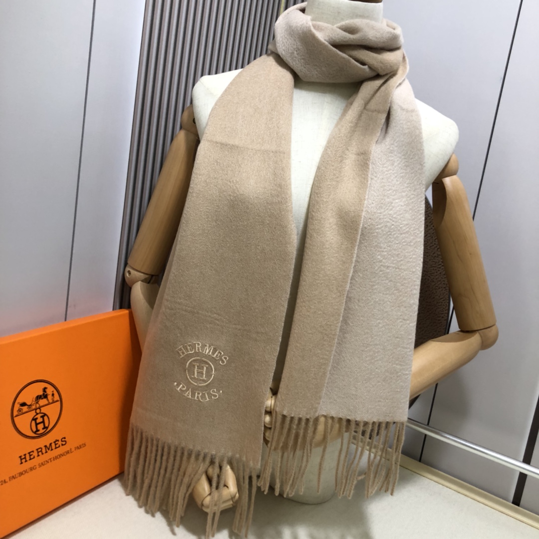 Hermes爱马仕经典双面男女通用围巾