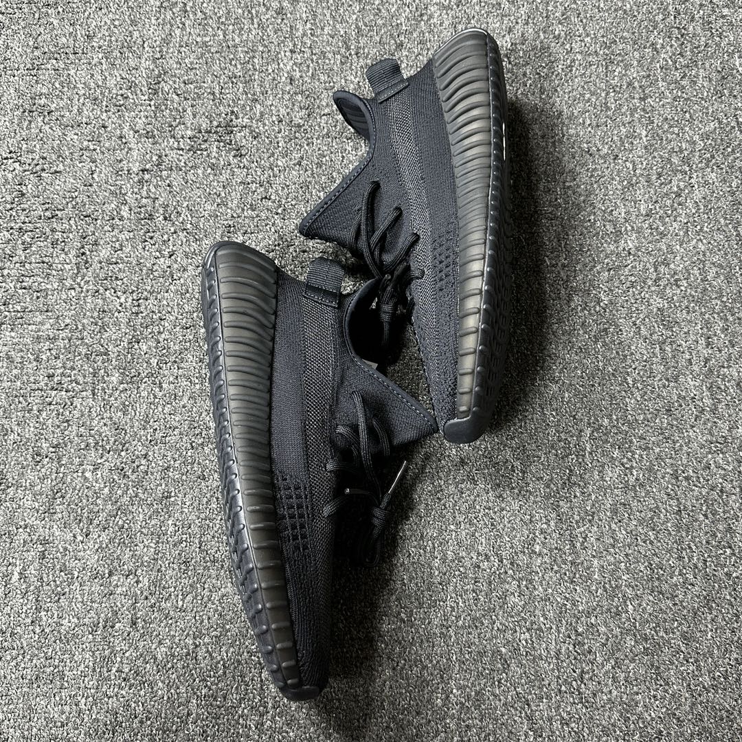 Yeezy玛瑙鞋码36-48总裁L版