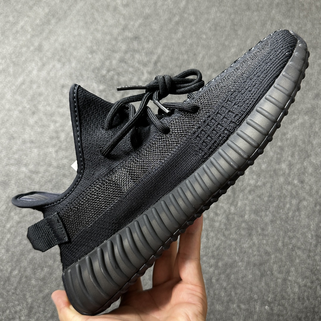 Yeezy玛瑙鞋码36-48总裁L版