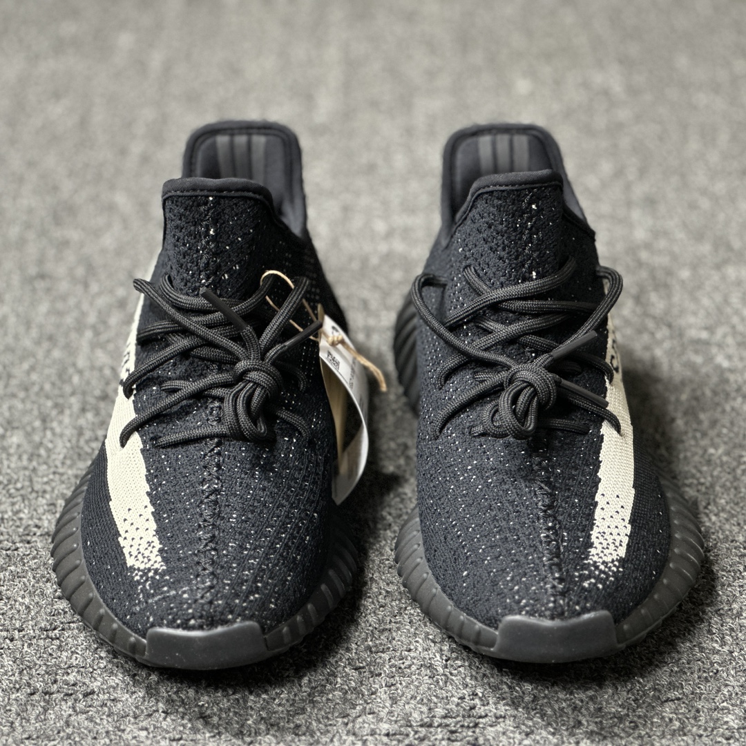 Yeezy黑白鞋码36-48总裁L版