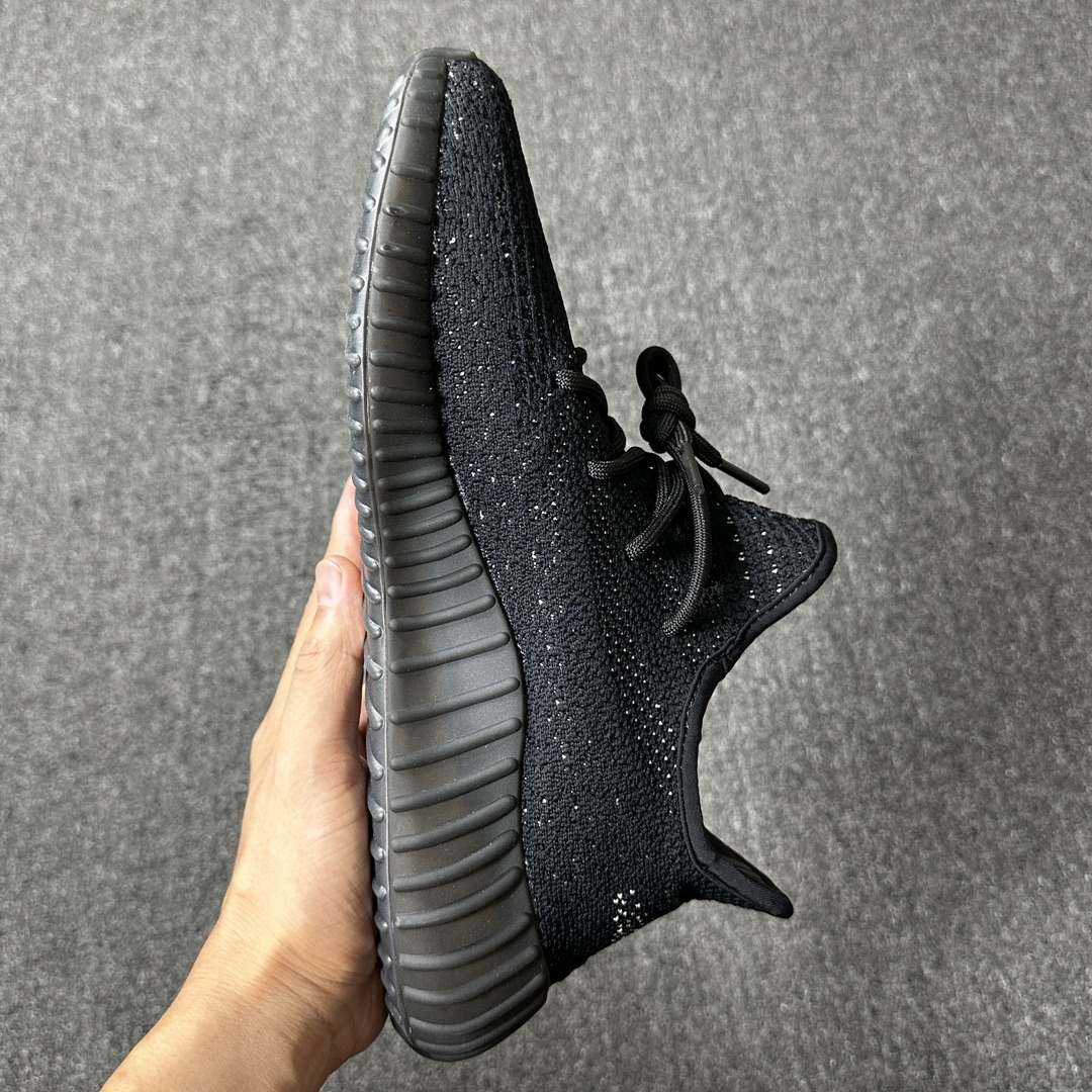 Yeezy黑白鞋码36-48总裁L版