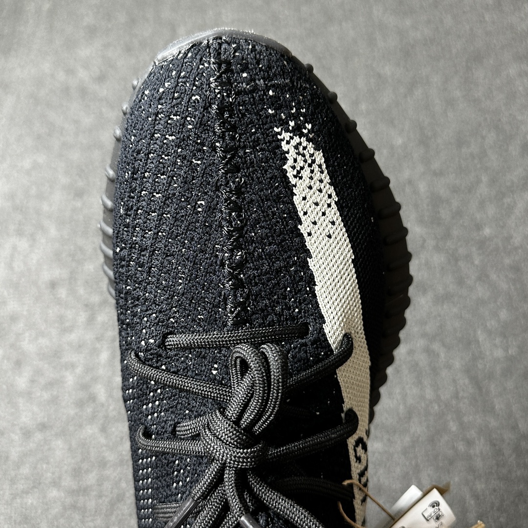 Yeezy黑白鞋码36-48总裁L版