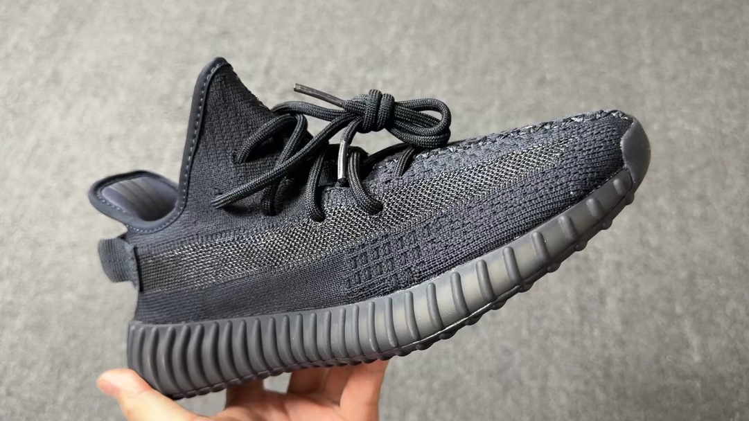 Yeezy玛瑙鞋码36-48总裁L版